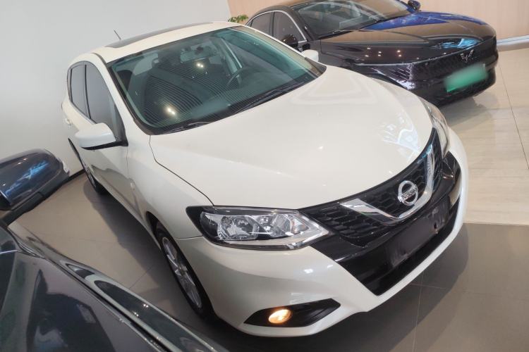 Used Nissan Tiida 2016 1.6L CVT Cool Dynamic Edition Front Right 45 Deg