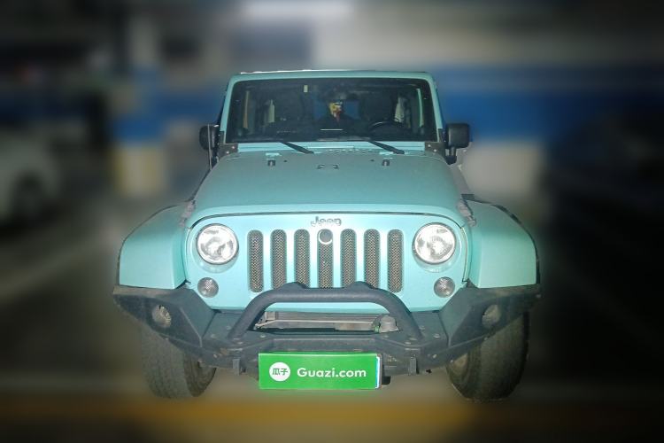 Used Jeep Wrangler 2014 3.0L Sahara Four-Door Edition