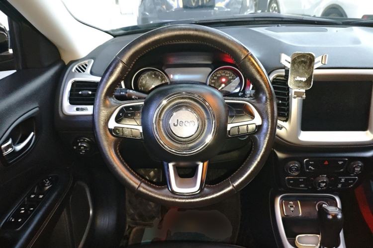 Used Jeep Compass 2017 200T Automatic Family Edition