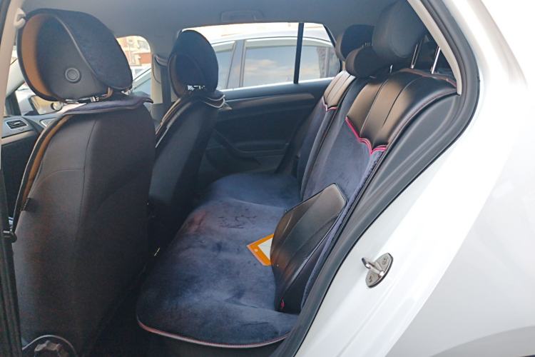 Used Volkswagen Golf 2016 1.6L Manual Fashion Edition