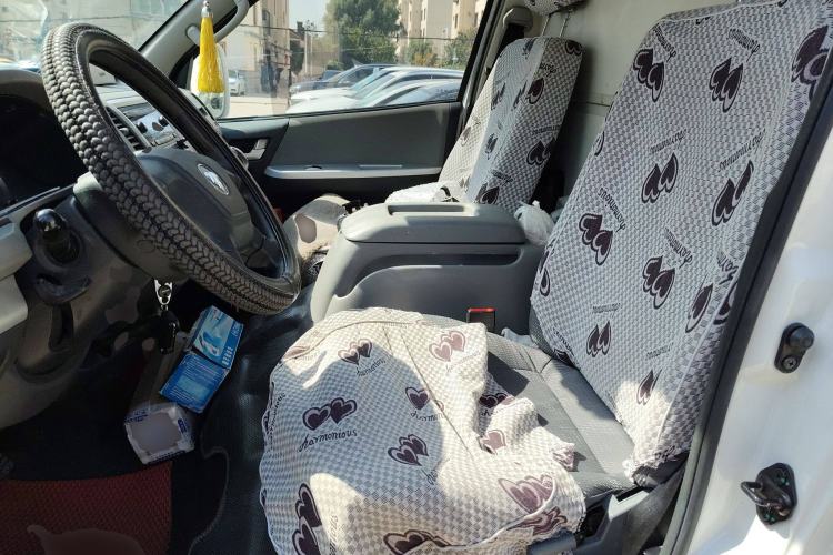 Used Foton Scenic G7 2017 2.0L Long-Wheelbase Commercial Van High Roof 2 Seats 4Q20M