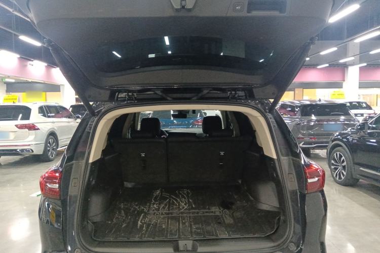 Used Buick Envision 2022 Encore Plus 652T Five-Seat Luxury Model Trunk