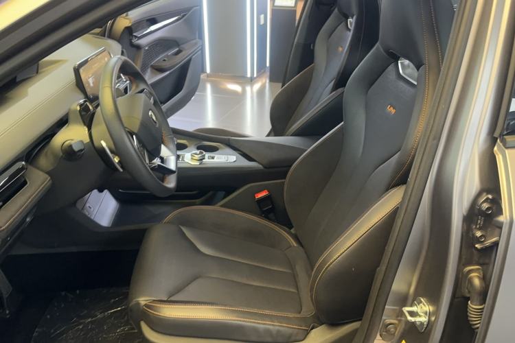 Used Changan UNI-V 2022 2.0T Leading-Speed Edition
