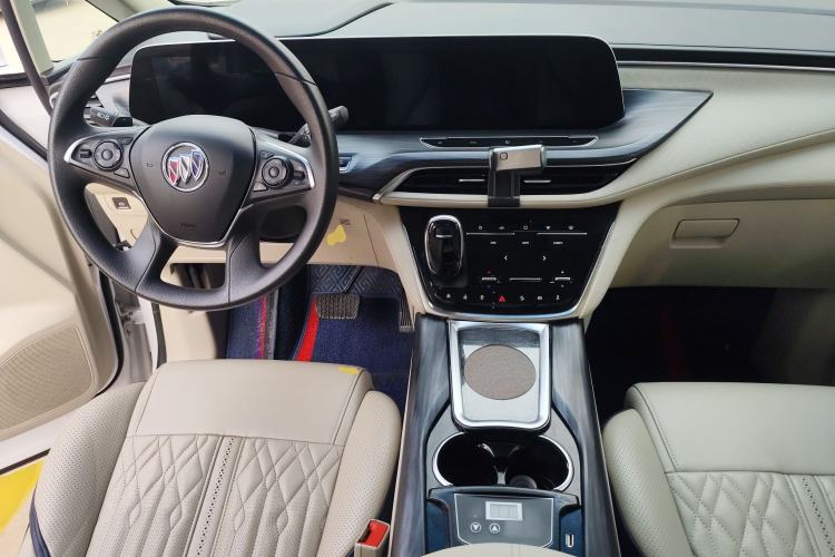 Used Buick GL8 2022 ES Landtrek 653T Comfort Edition