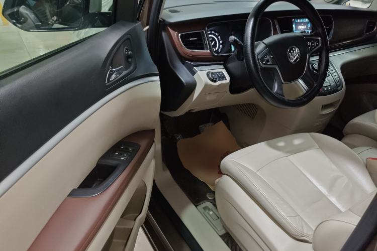 Used Buick GL8 2018 28T Luxury Model China VI Standard