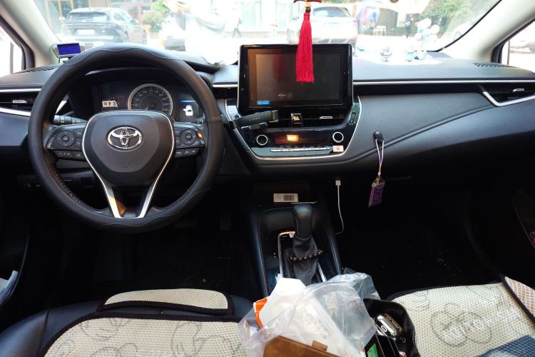 Used Toyota Corolla 2021 1.2T S-CVT Luxury Edition Center Console