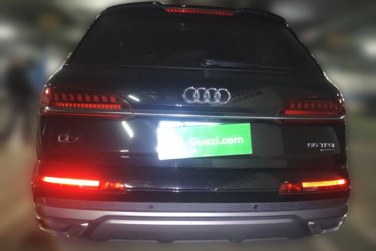 Used Audi Q7 2020 55 TFSI quattro S line sports model
