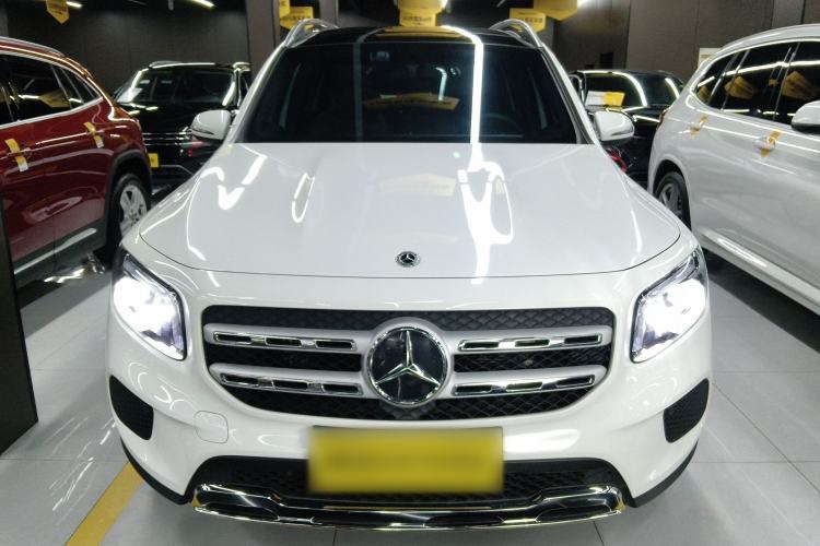 Used Mercedes-Benz GLB 2023 Refreshed GLB 200 Dynamic Edition Front