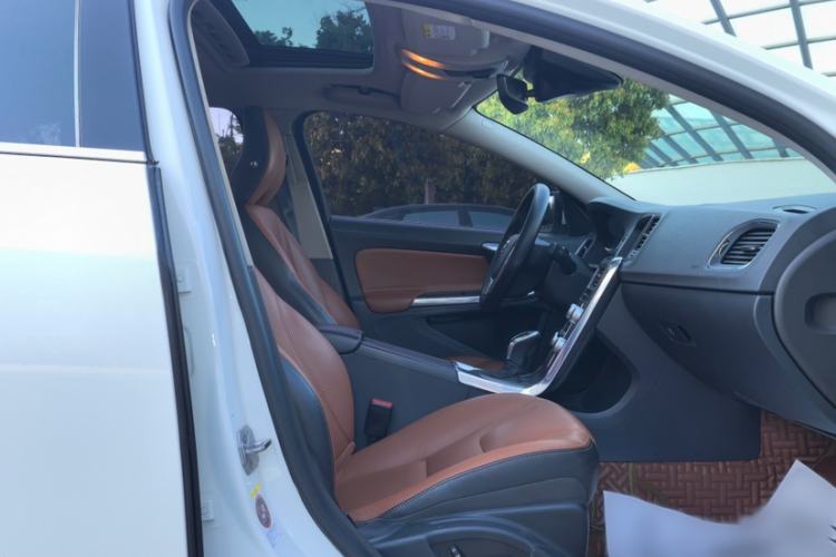 Used Volvo S60 2019 S60L Facelift T5 Intelligent Advanced Edition
