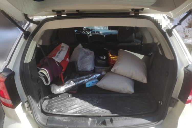 Used Dodge Journey 2013 2.4L Two-Wheel Drive Luxury Version Trunk