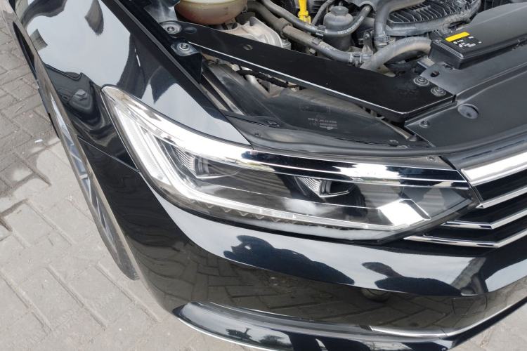 Used Volkswagen Magotan 2017 330TSI DSG Leading Model
