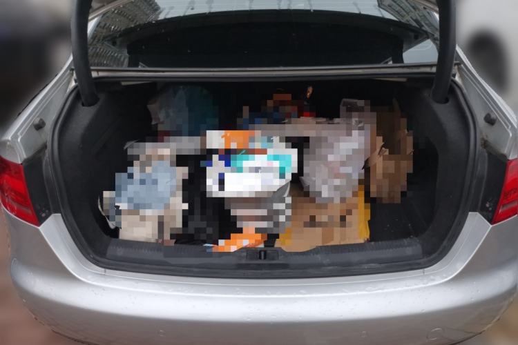 Used Audi A4L 2012 2.0 TFSI automatic standard version Trunk