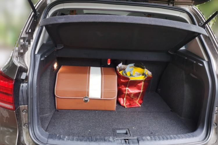 Used Volkswagen Tiguan 2017 300TSI Automatic Two-Wheel Drive Silk Road Comfort Edition Trunk