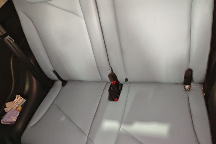 Used Chery QQ Little Ant 2022 Revised Version Sweet Pink Edition Half-Sugar Version Lithium Iron Phosphate 30.7 kWh 30 kW 301 km Left Rear Seat