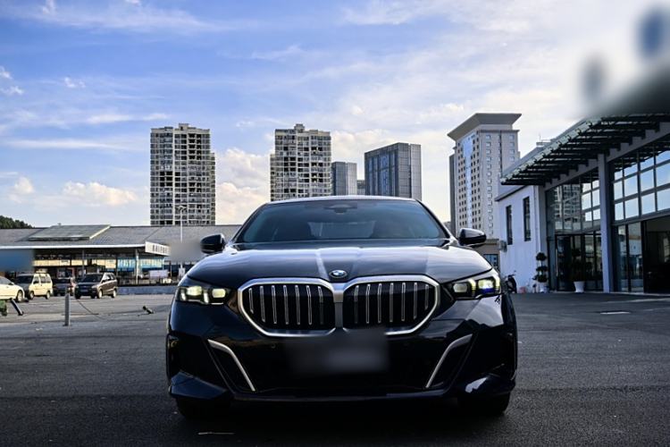 Used BMW 5 Series 2024 530Li Leading Model M Sport Package