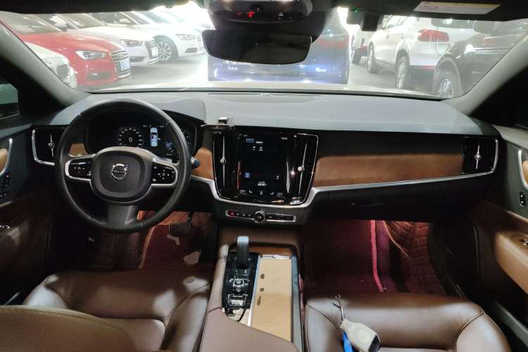 Used Volvo S90 2021 B5 Zhiyi Luxury Edition
