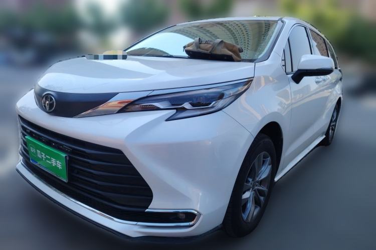Used Toyota SIENNA 2026 Model 2.5L Dual-Engine Two-Wheel-Drive Comfort Edition