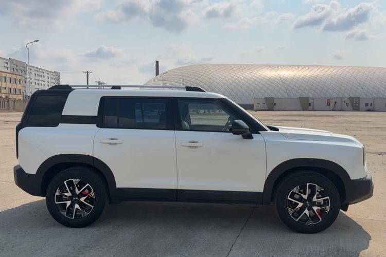 Used BAIC Off-Road BJ30 2024 1.5T Magic Electric Drive Standard Edition Exterior 2