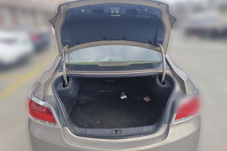 Used Buick LaCrosse 2011 2.4L SIDI Elegant Edition