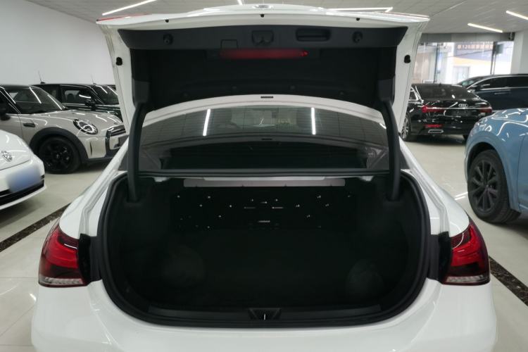 Used Mercedes-Benz A-Class 2022 Second Facelift A 200 L Sport Sedan Fashion Version