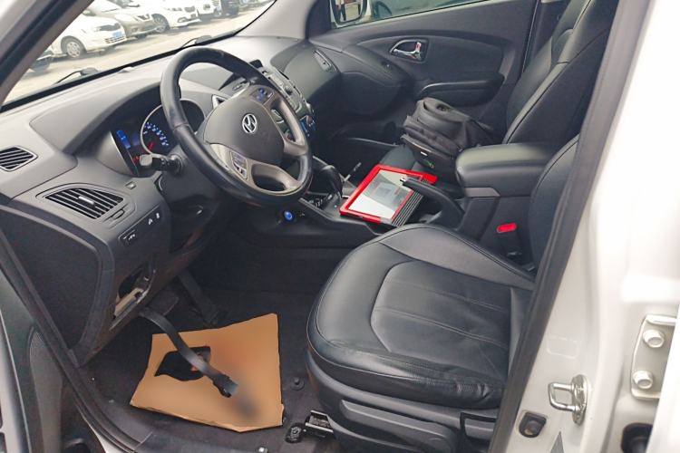 Used Hyundai ix35 2015 2.0L Automatic 2WD Smart Version China V Standard
