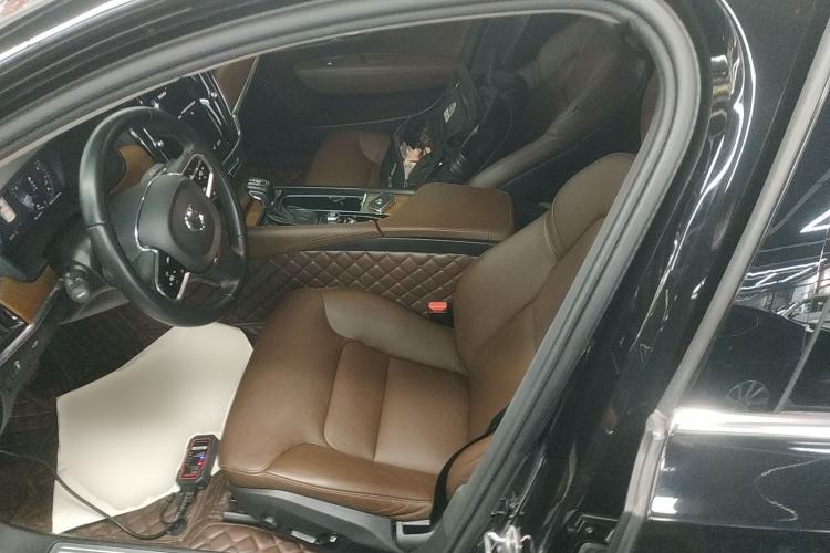 Used Volvo S90 2020 Facelifted T5 Zhiyi Luxury Edition