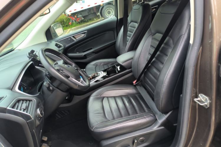 Used Ford Edge 2015 2.0T GTDi Two-Wheel-Drive High-Line Version