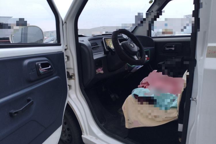 Used Chengshi 01 2021 Chuanfu Edition + 3.3KW Single-Row Closed Cargo Van Single Seat Single Battery
