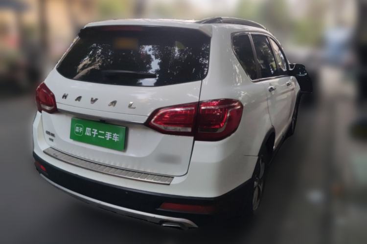 Used Haval H6 2015 Upgraded Model 1.5T Manual Two-Wheel Drive Prestige Version
