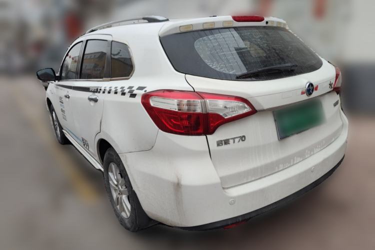 Used Venucia T70 2015 2.0L Manual RuiQu Version