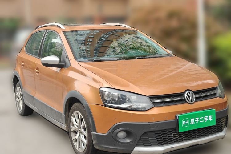 Used Volkswagen Polo 2016 1.6L Cross Polo Automatic
