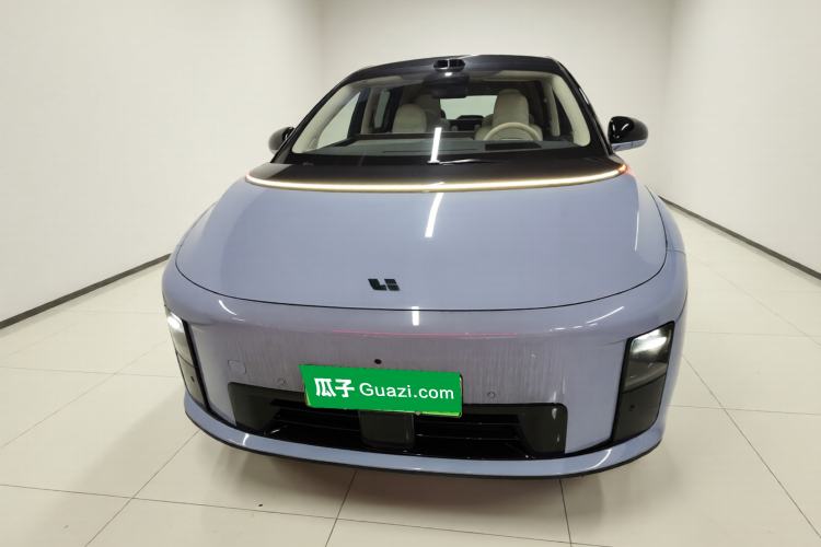 Used Li Auto i8 2025 Model Standard Version
