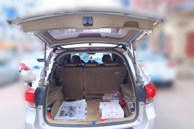 Used Haval H6 2011 2.0L Manual Two-Wheel Drive Elite Version
