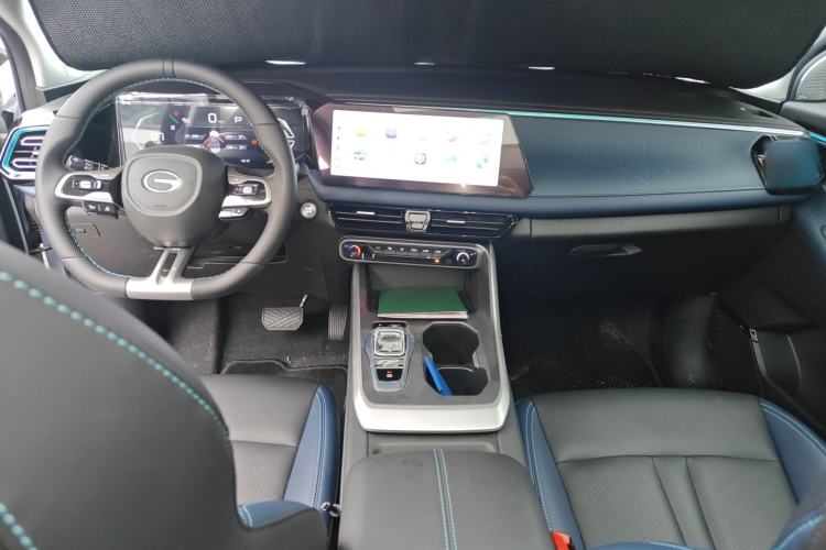 Used GAC Trumpchi GS3 2023 Shadow Speed 270T Dynamic Intelligence Edition Center Console