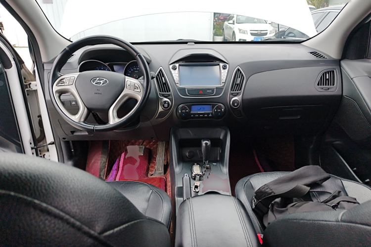 Used Hyundai ix35 2015 2.0L Automatic 2WD Smart Version China V Standard