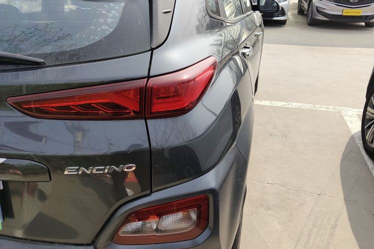 Used Hyundai ENCINO 2018 1.6T Dual-Clutch ZhiPao Edition China V Standard Right Rear Taillight