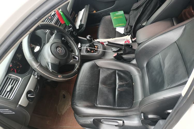 Used Volkswagen Sagitar 2014 Revised Version 1.6L Manual Comfort Edition