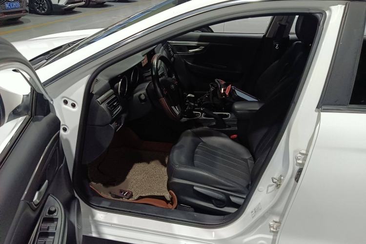 Used Bestune B50 2016 1.6L manual luxury version
