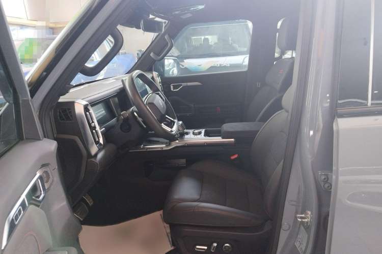 Used JETOUR Traveler 2023 2.0T All-Wheel Drive Conquer PRO