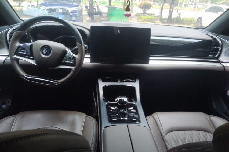 Used BYD Han 2023 DM-i Champion Edition 121KM Prestige Model Center Console
