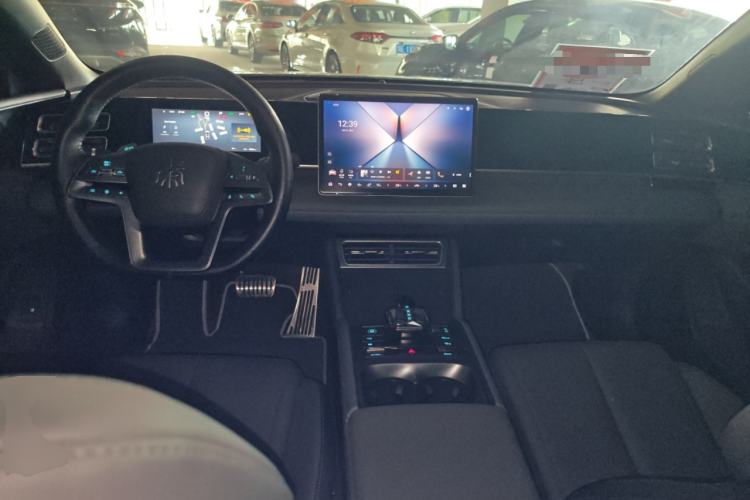 Used BYD Qin L 2025 DM-i Smart Drive 80KM Leading Model Center Console