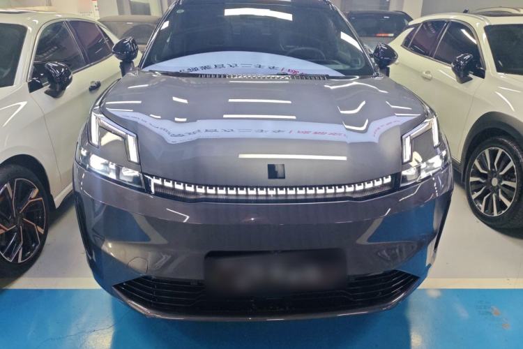 Used Lynk & Co 08 EM-P 2023 220 km Limited-Time Edition
