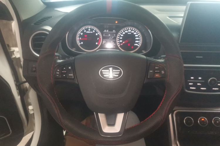 Used Bestune X40 2019 1.6L Automatic Luxury Edition China VI
