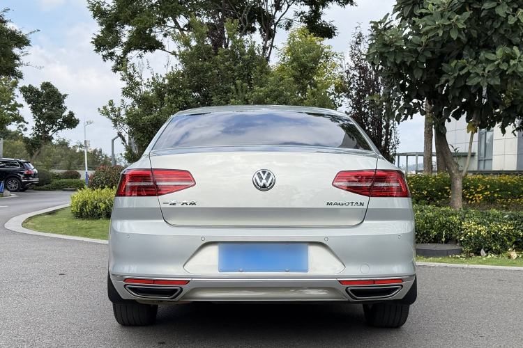 Used Volkswagen Magotan 2018 330TSI DSG Luxury Model