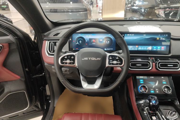 Used JETOUR X70 PLUS 2025 1.5T Flagship Edition 5 Seats Steering Wheel