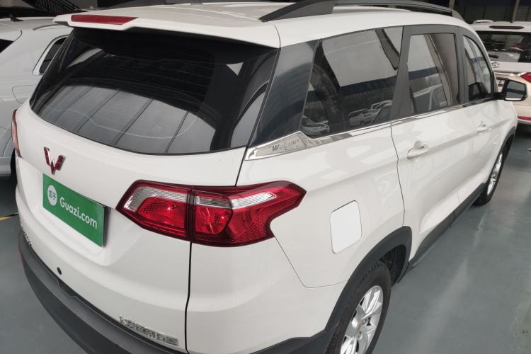 Used Wuling Hongguang S3 2018 1.5L Manual Comfort Model China V Standard
