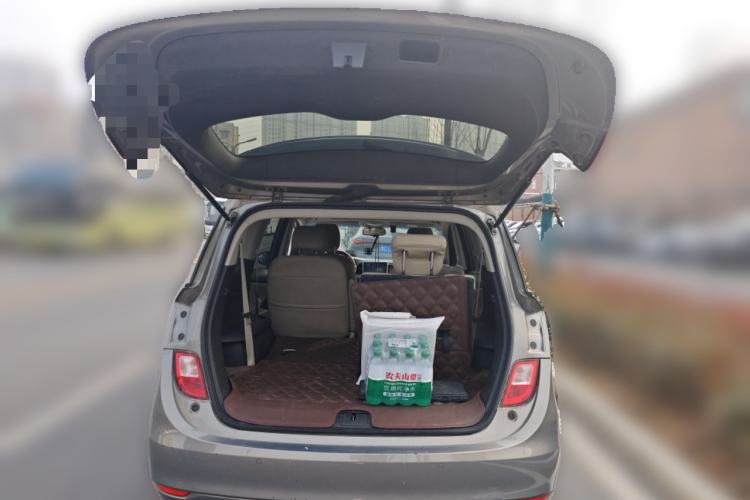 Used Buick GL6 2018 18T 6-Seater Elite Model Trunk