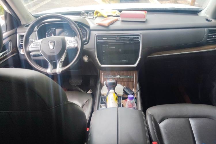 Used Roewe RX8 2019 30T Two-Wheel Drive Supreme Flagship Edition