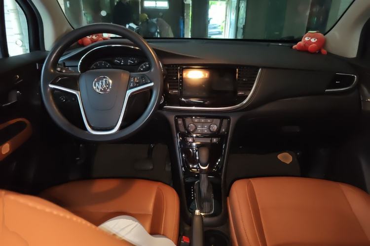 Used Buick Encore 2017 18T Automatic Two-Wheel Drive Urban Fashion Model Center Console