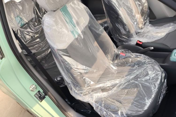 Used CHANGAN NEVO Lumin 2022 301km Honey-Sweet Version Right Front Seat